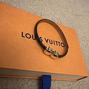 Historic Mini Monogram Bracelet, size 17